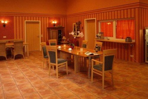 Econo Motel Goelzer Büchenbeuren Dış mekan fotoğraf